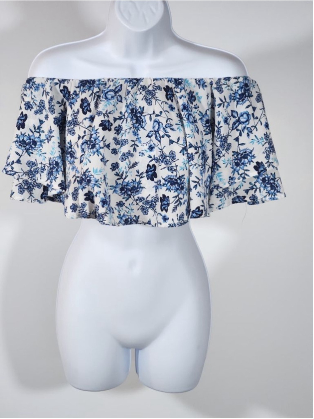 Women's ReVamped White Blue Floral Off-Shoulder Crop Top XS Boho Whimsy NWOT